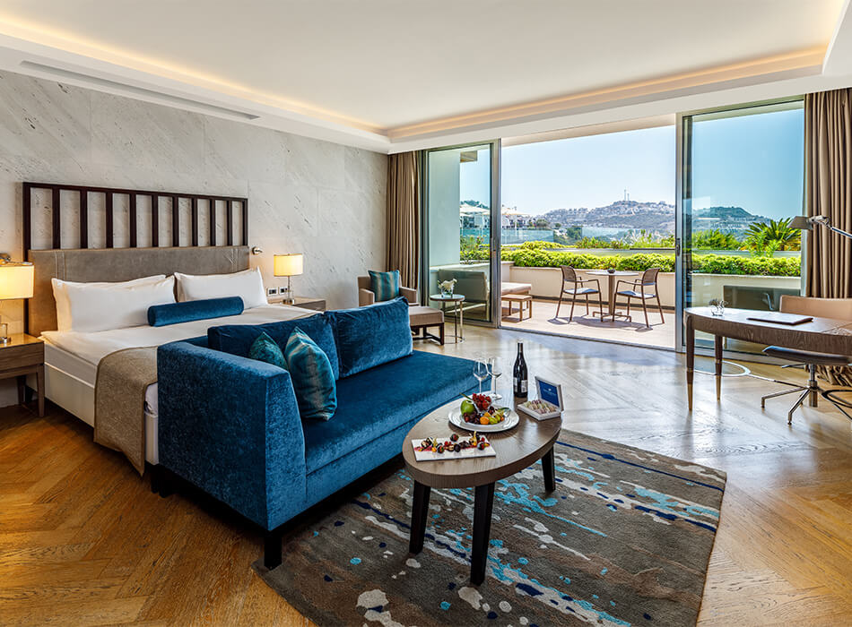Deluxe King Oda Kısmi Deniz Manzaralı
